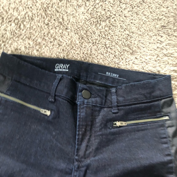 GRAY Saks 5th Avenue skinny jeans - Picture 6 of 6